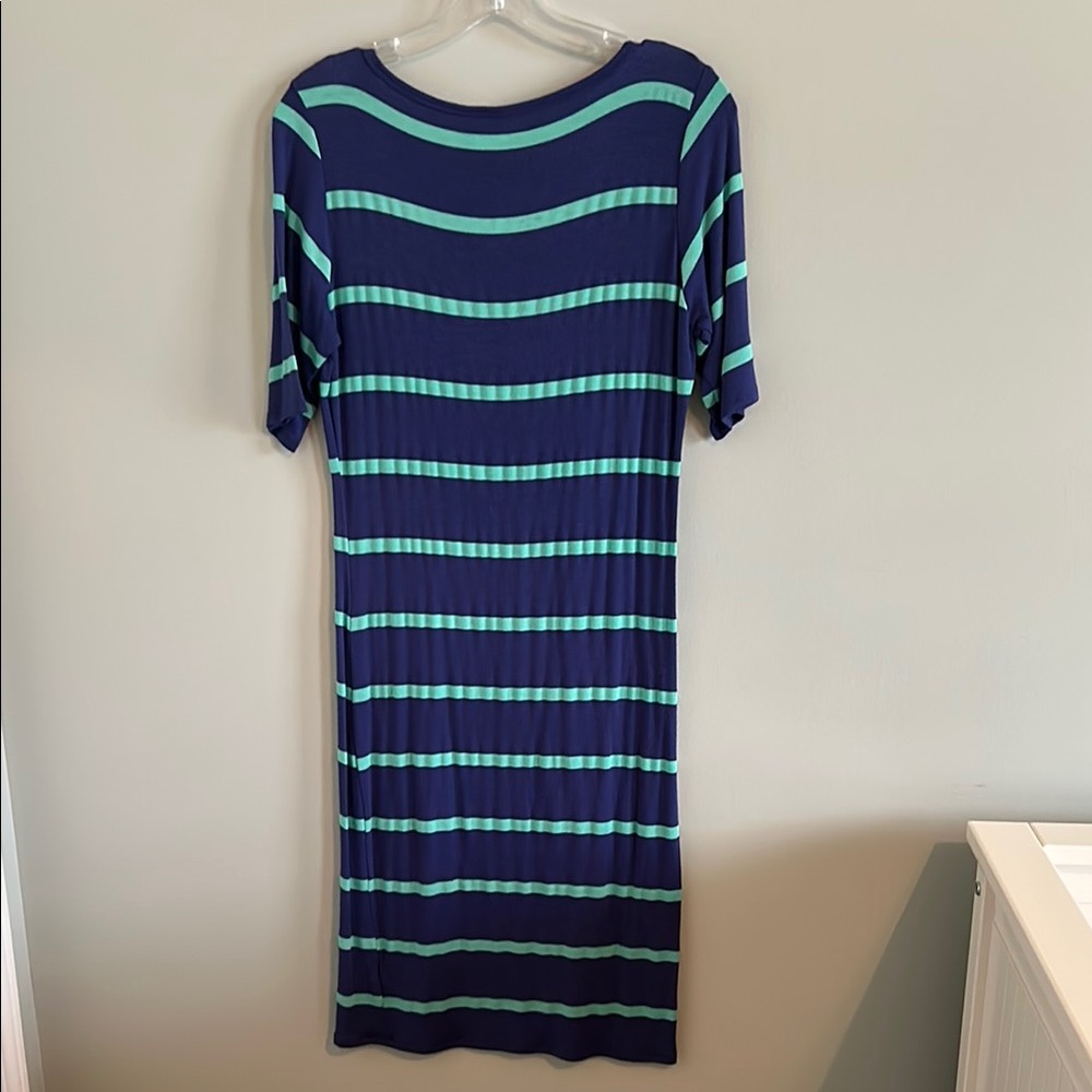 LuLaRoe Julia Dress - Picture 4 of 5